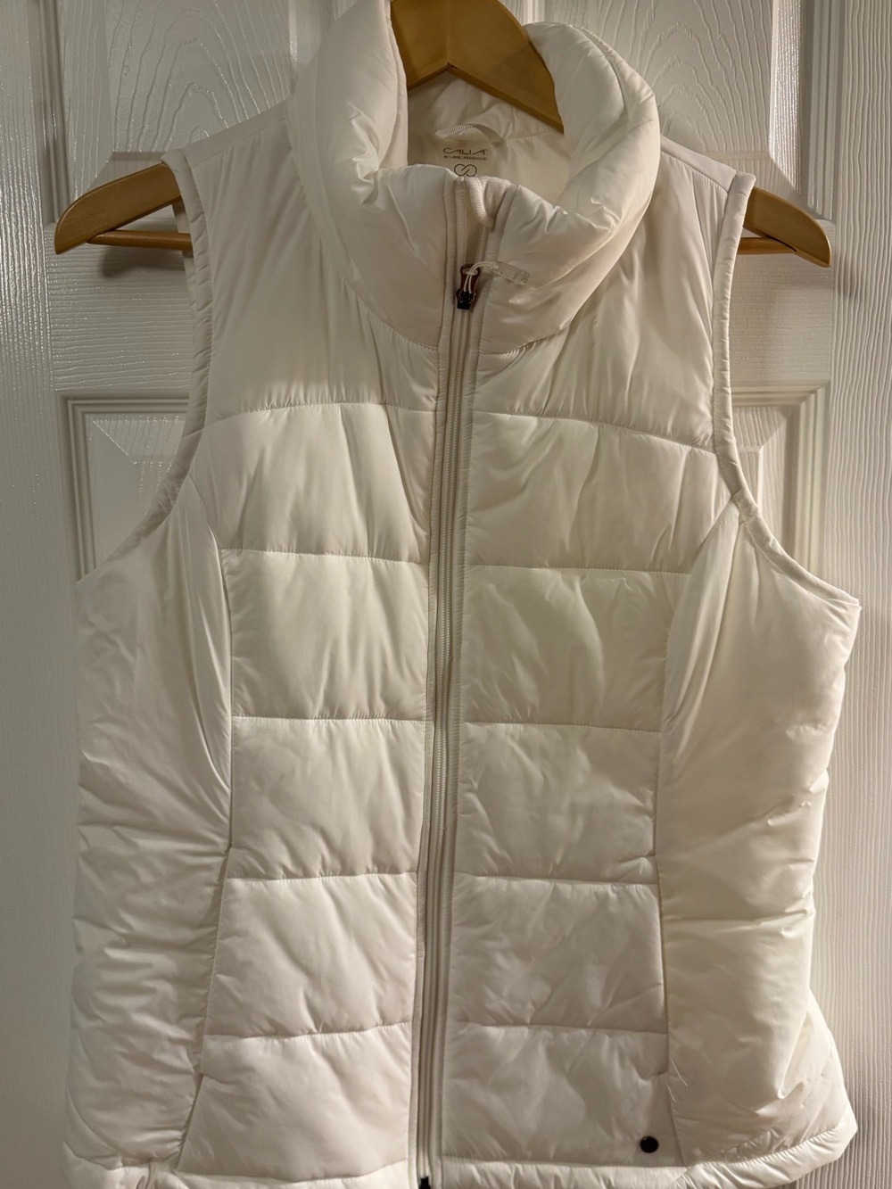 CALIA white vest-new condition. Never worn. Tags removed.